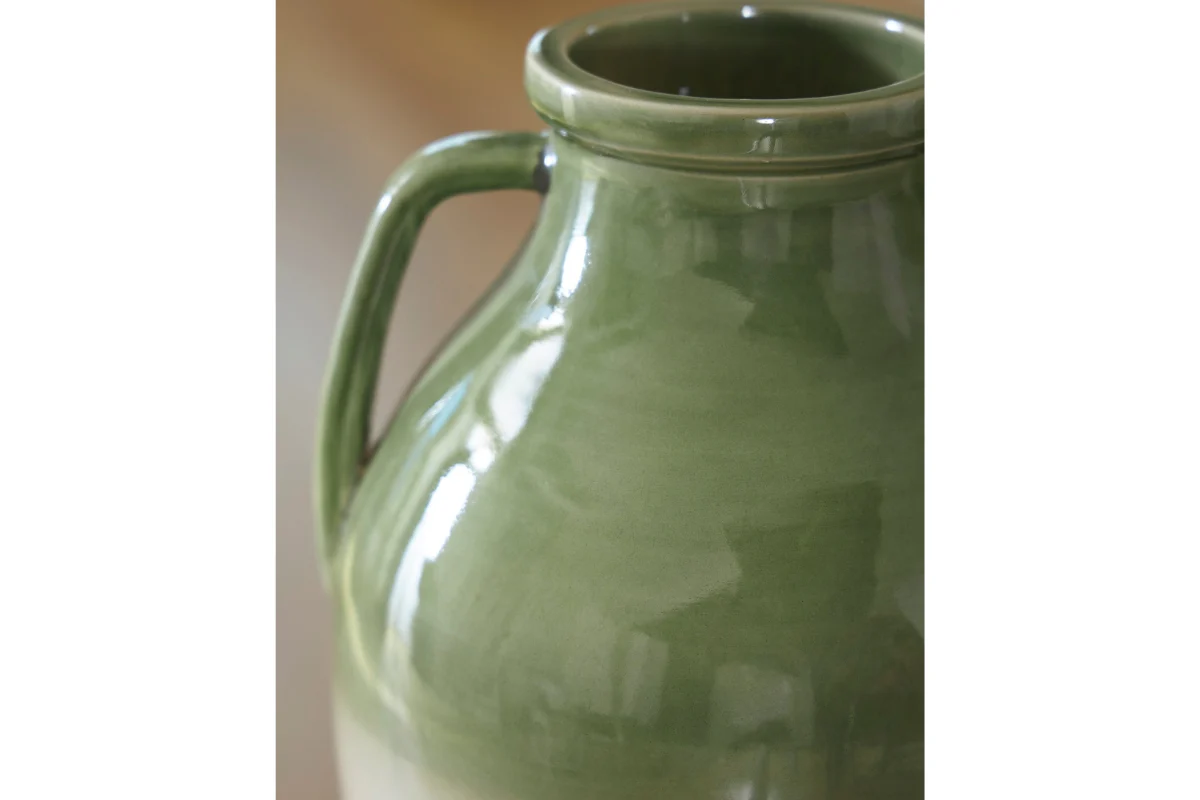Andorbury Vase - Image 2