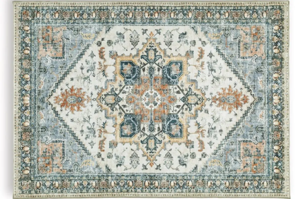 Arlenmont Classic Rug