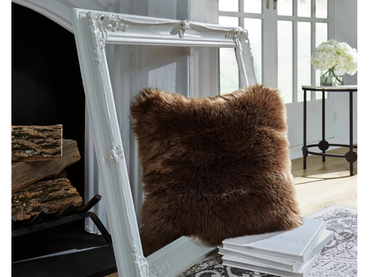 Bellethrone Accent Pillow