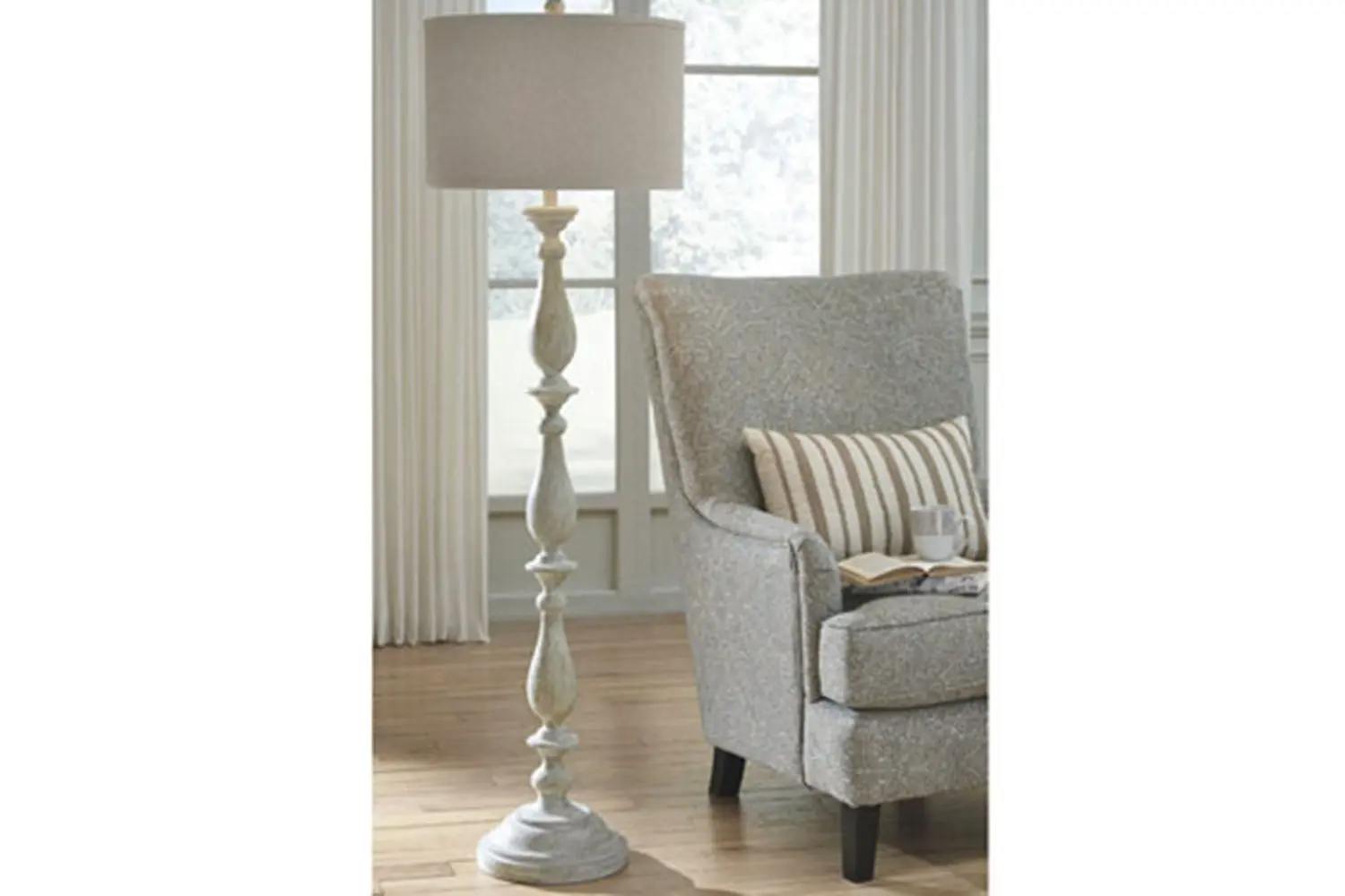 Bernadate Lamp - Image 2