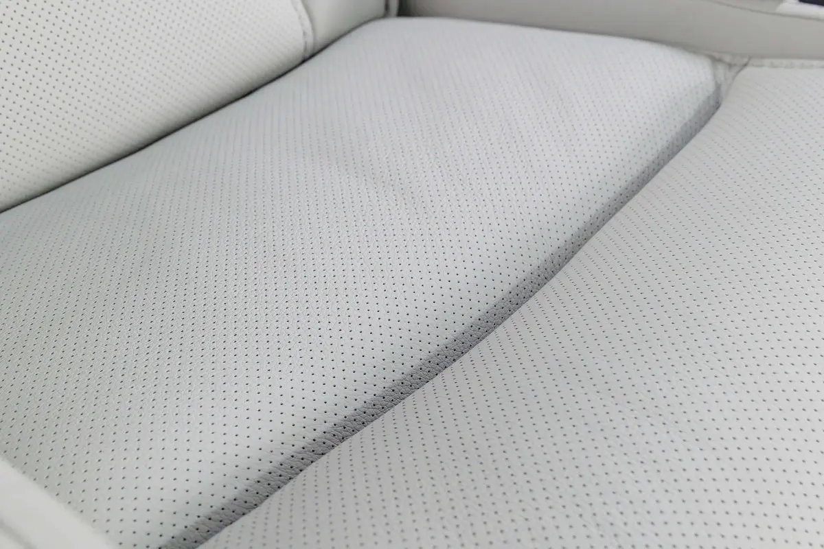 Bowden 2 Power Console Loveseat - Image 13