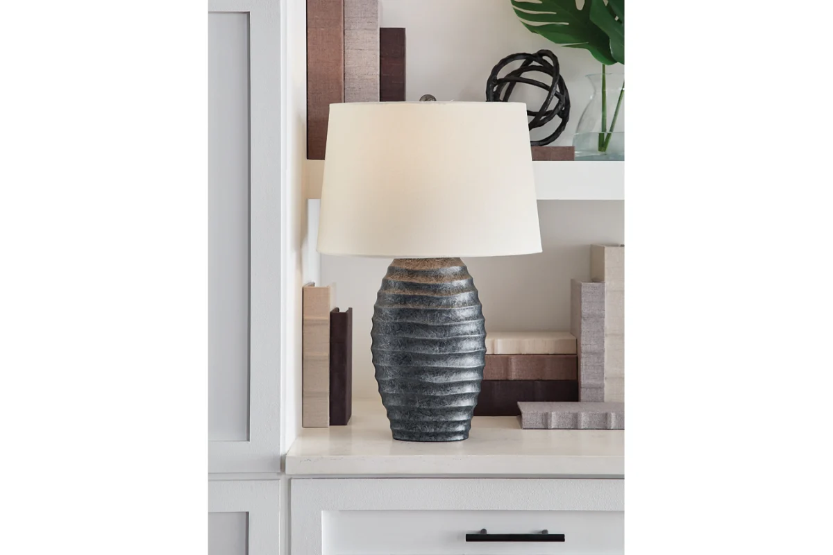 Caronick Lamp