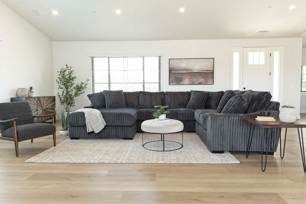 Casper Tux Loveseat Chaise Sectional - Image 7