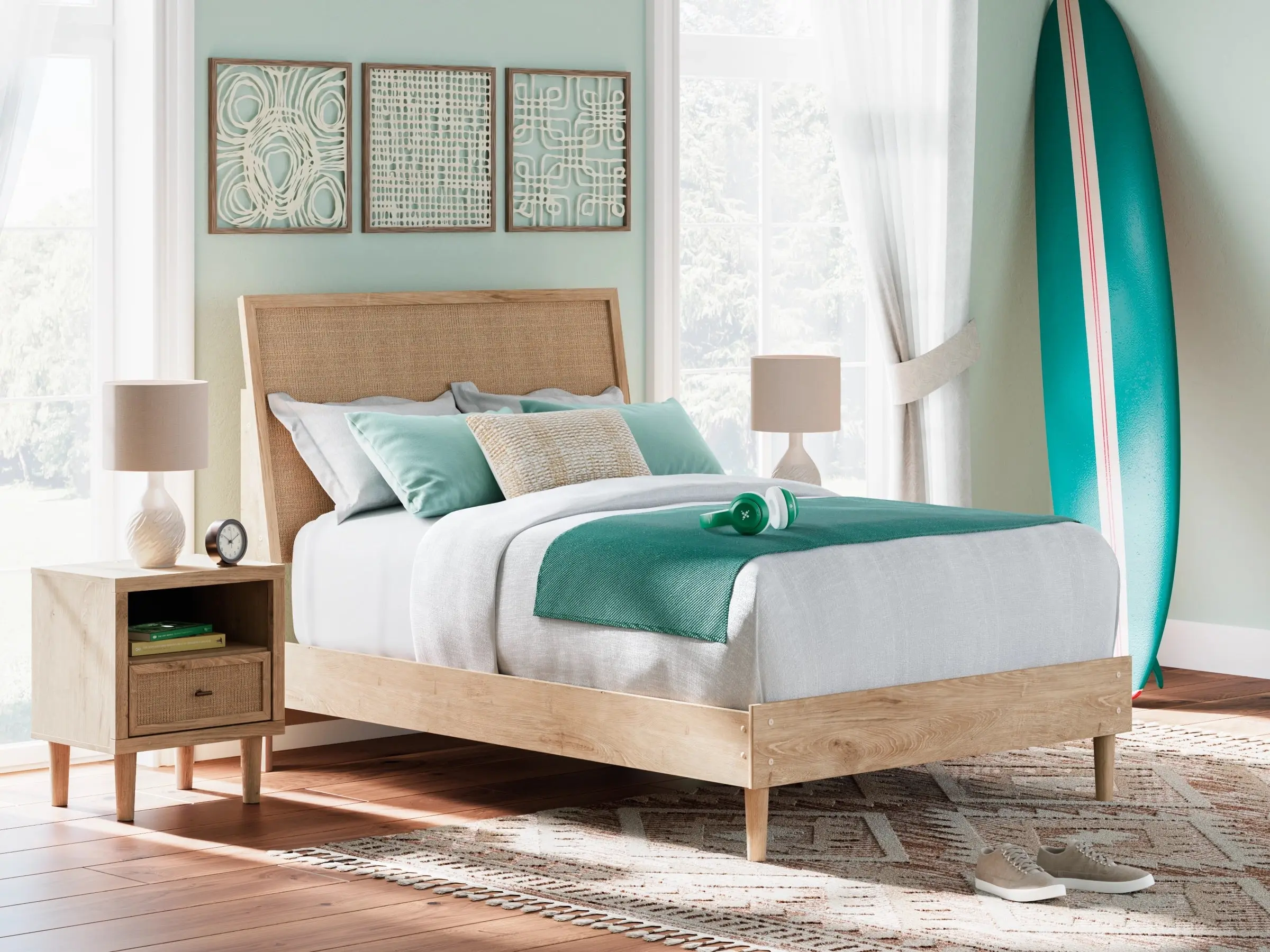 Cielden Panel Bed - Image 15