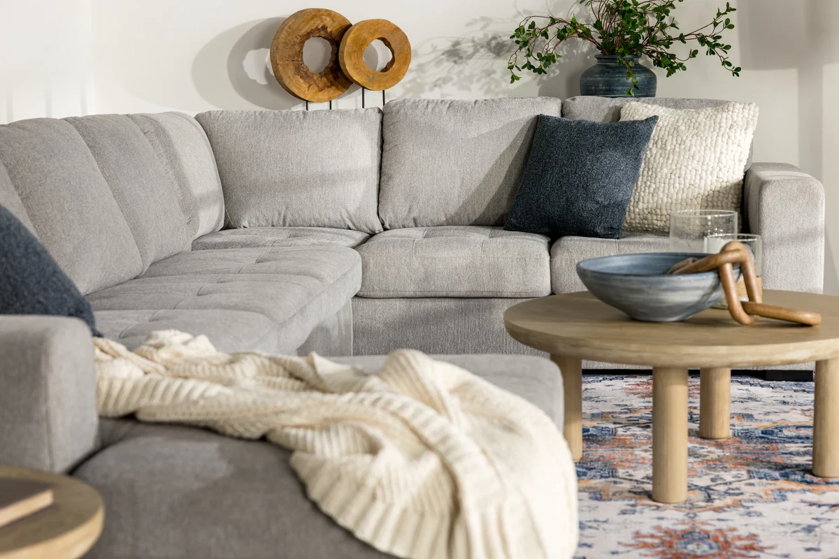 Claire Queen Pullout Tux Chaise Sectional - Image 30