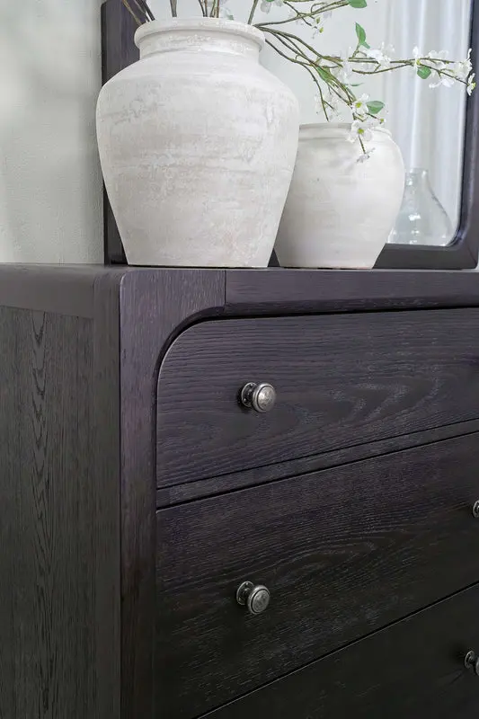 Easton Dresser - Image 11