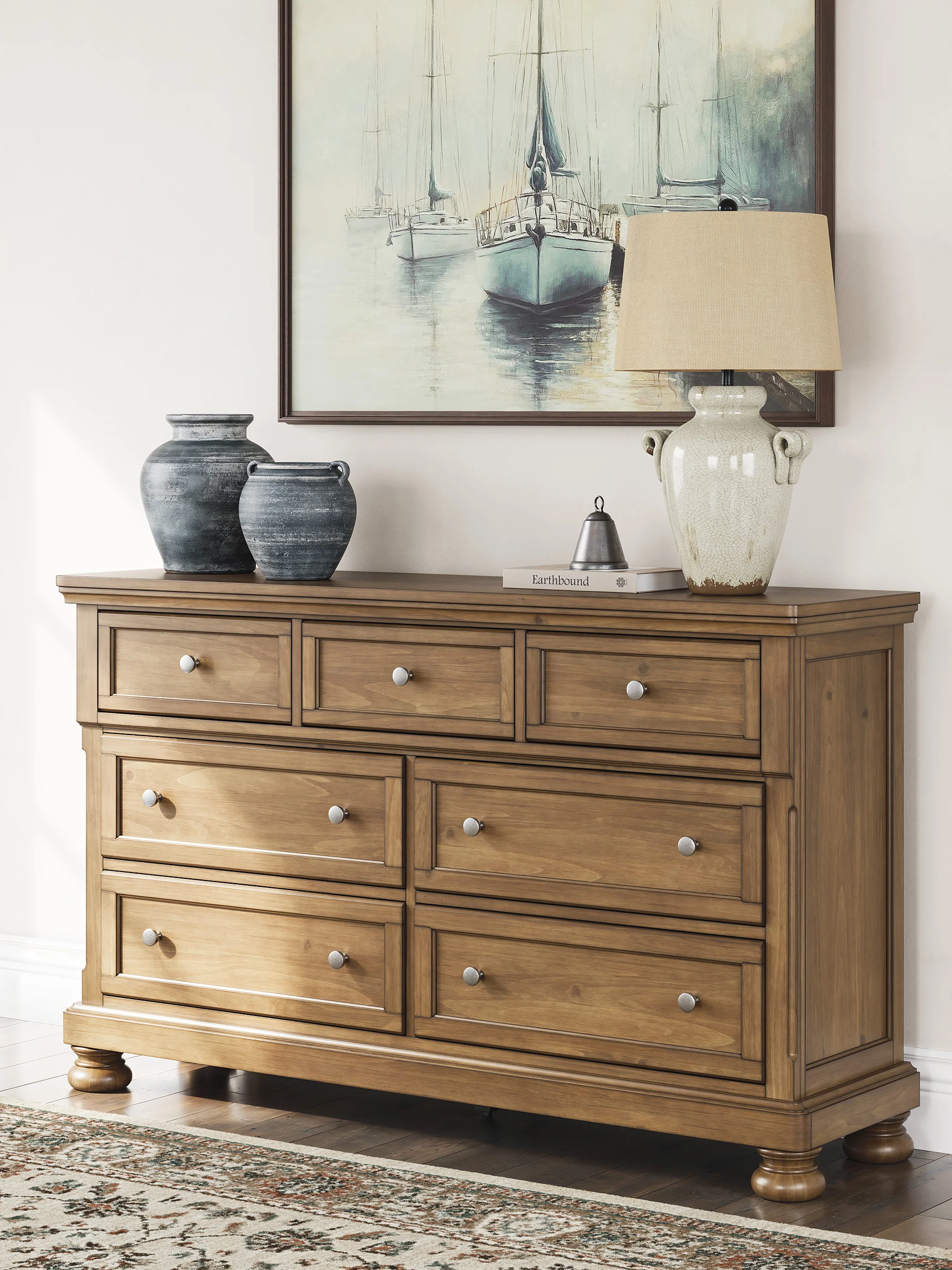 Feddinger Dresser