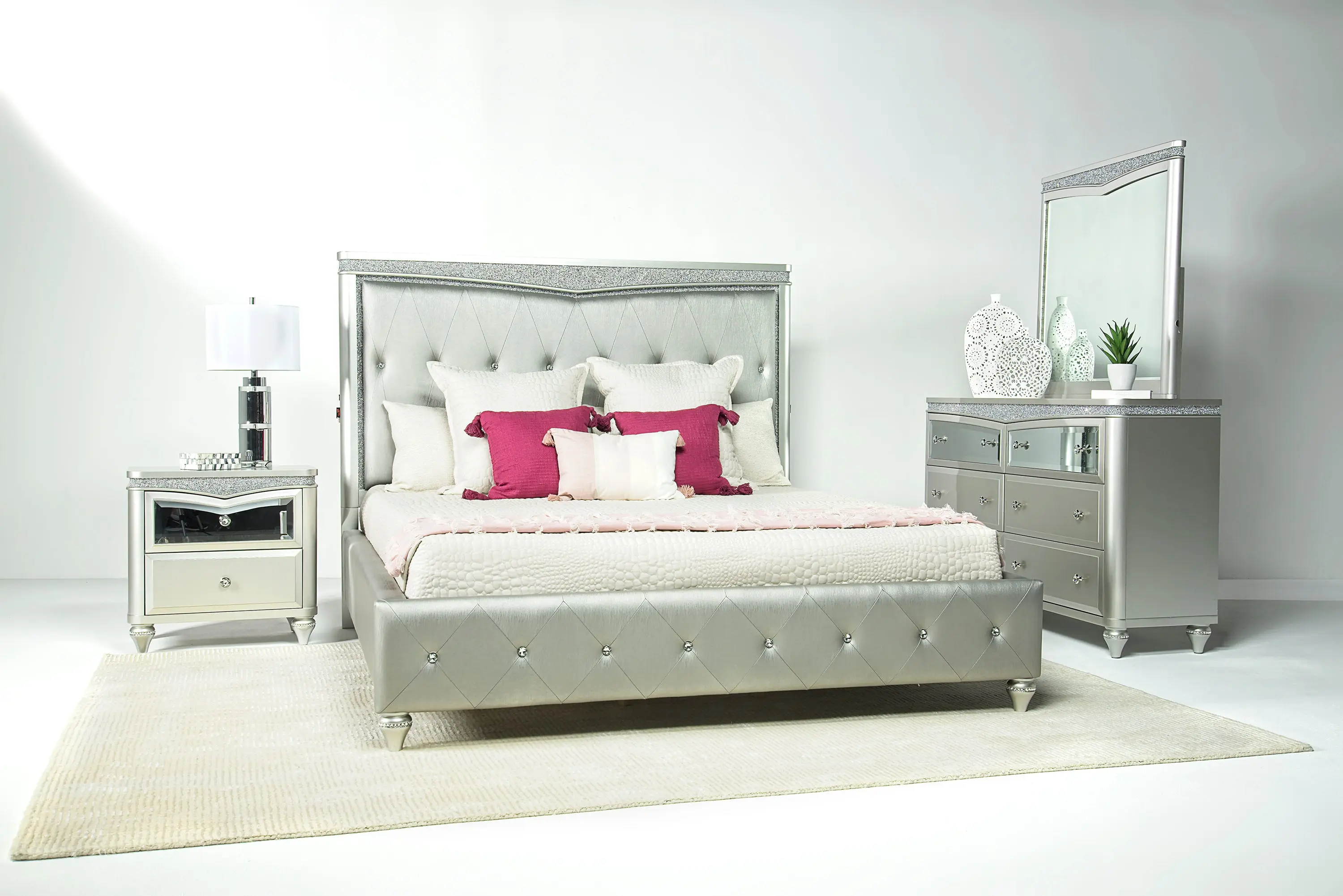 Glendale Upholstered Bed - Image 12
