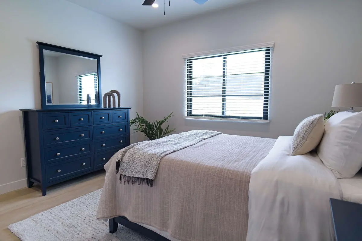 Grace Storage Bed & Dresser & Mirror & Nightstand - Image 68