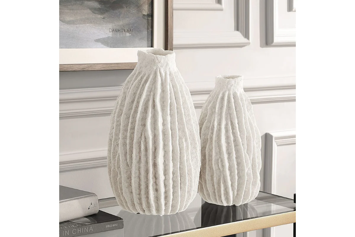 Ivory Ridge Vase - Image 3