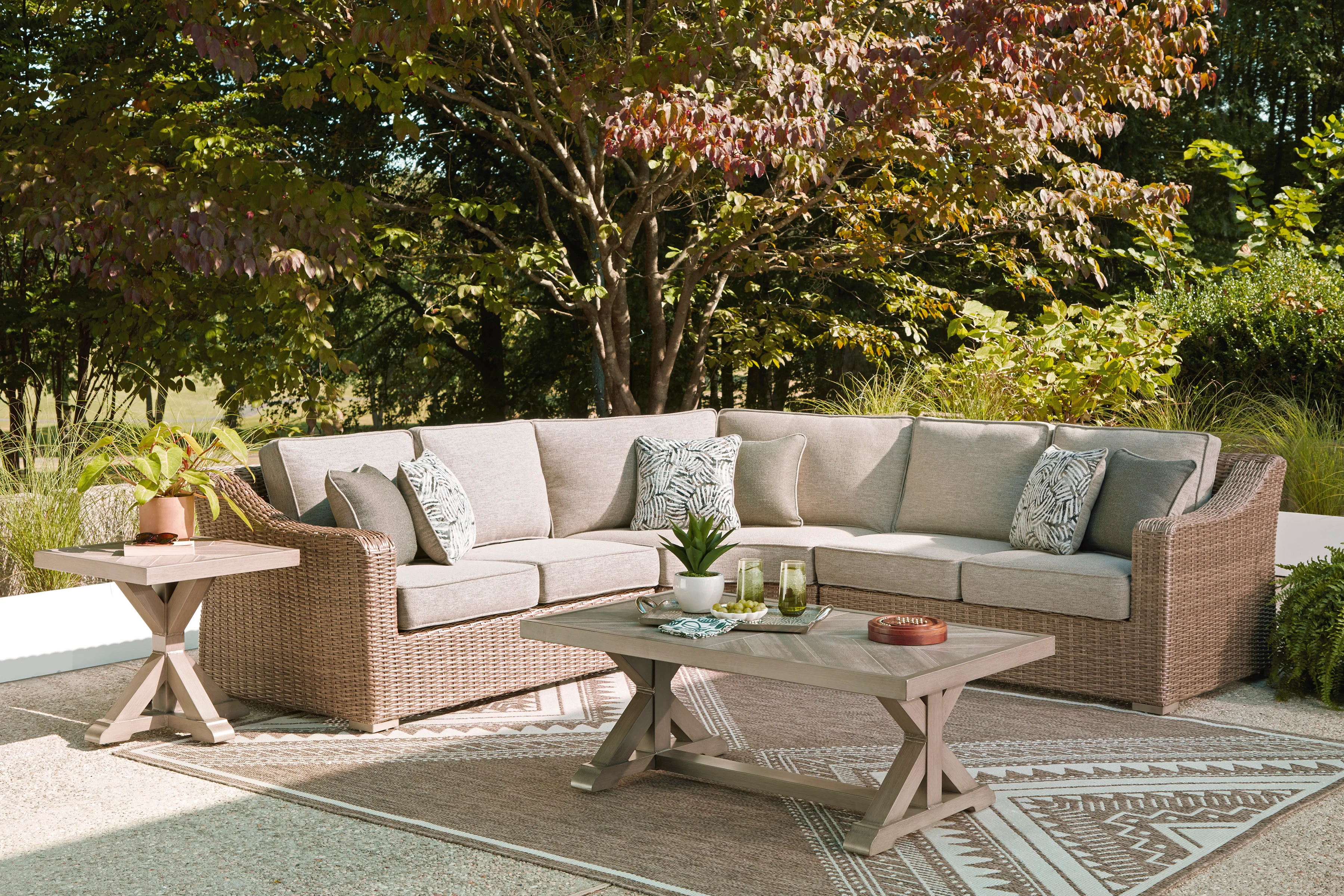 Laguna Heights Outdoor 3 Piece Sectional - Image 2
