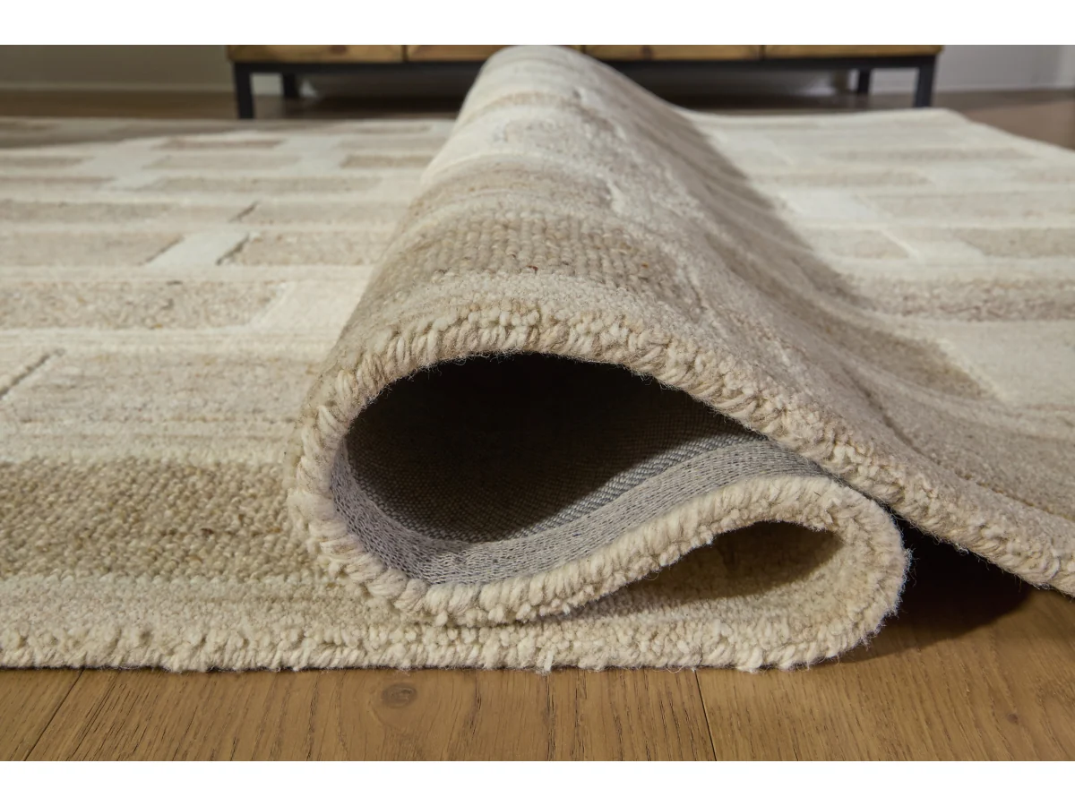 Lizgrove Rug - Image 8