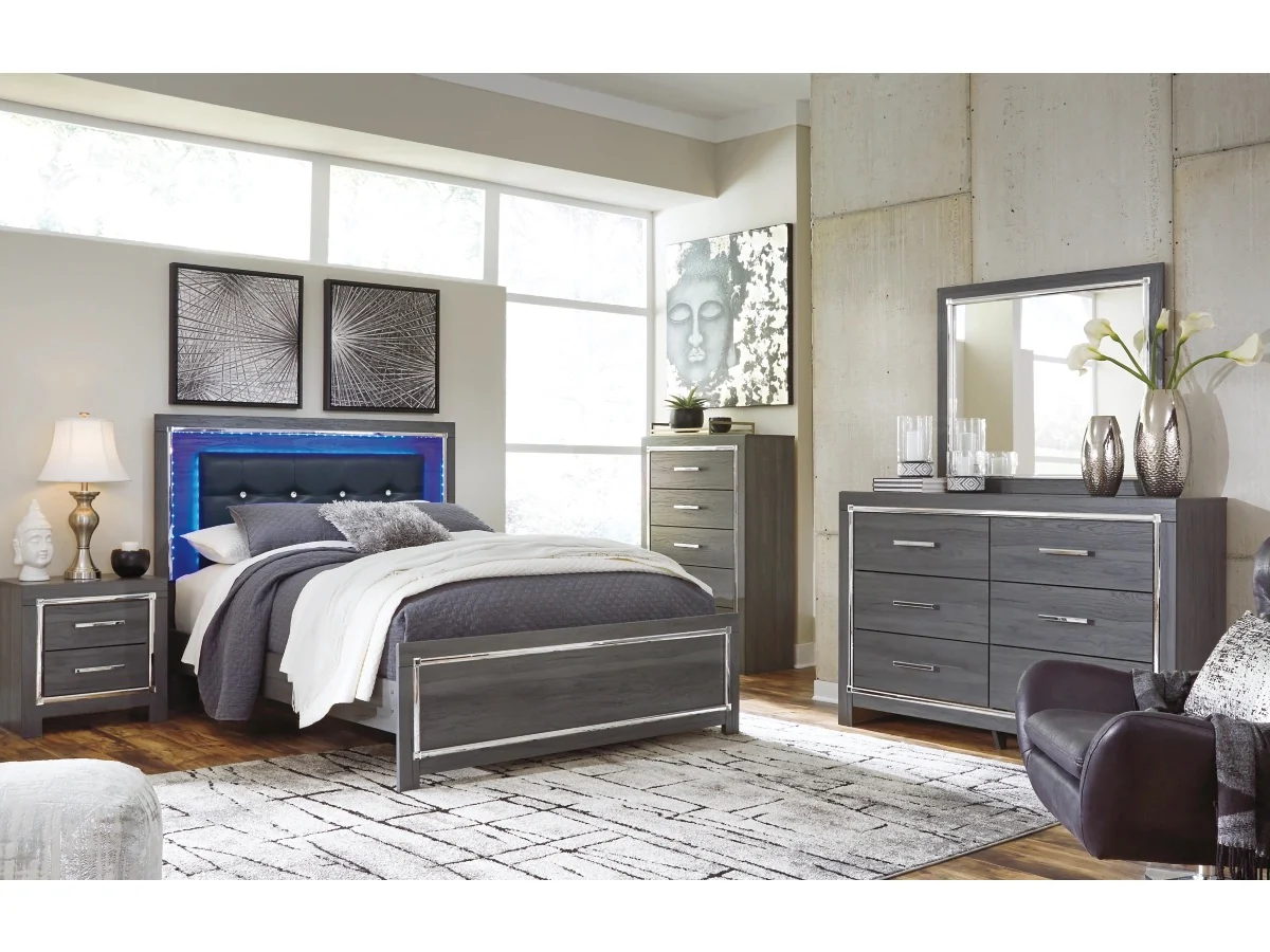 Lodanna Panel Bed - Image 9