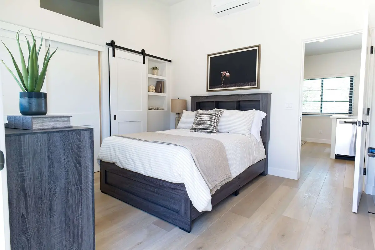 Naialyn Bookcase Bed - Image 11