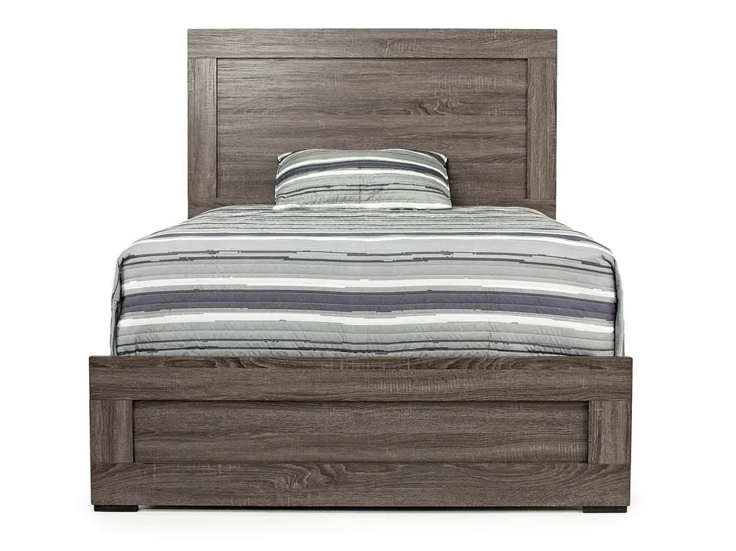 Naialyn Panel Bed