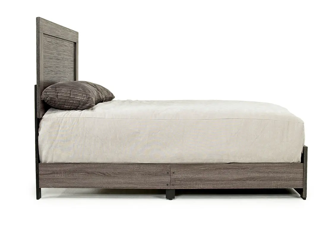 Naialyn Panel Bed - Image 8