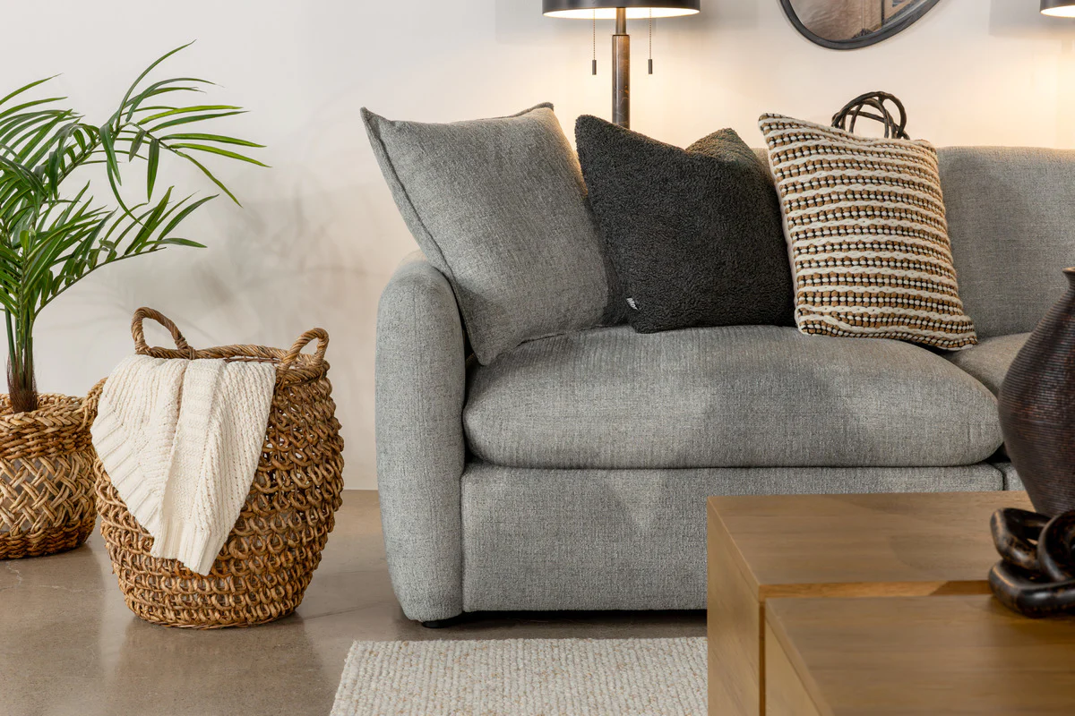 Nova Loveseat - Image 2