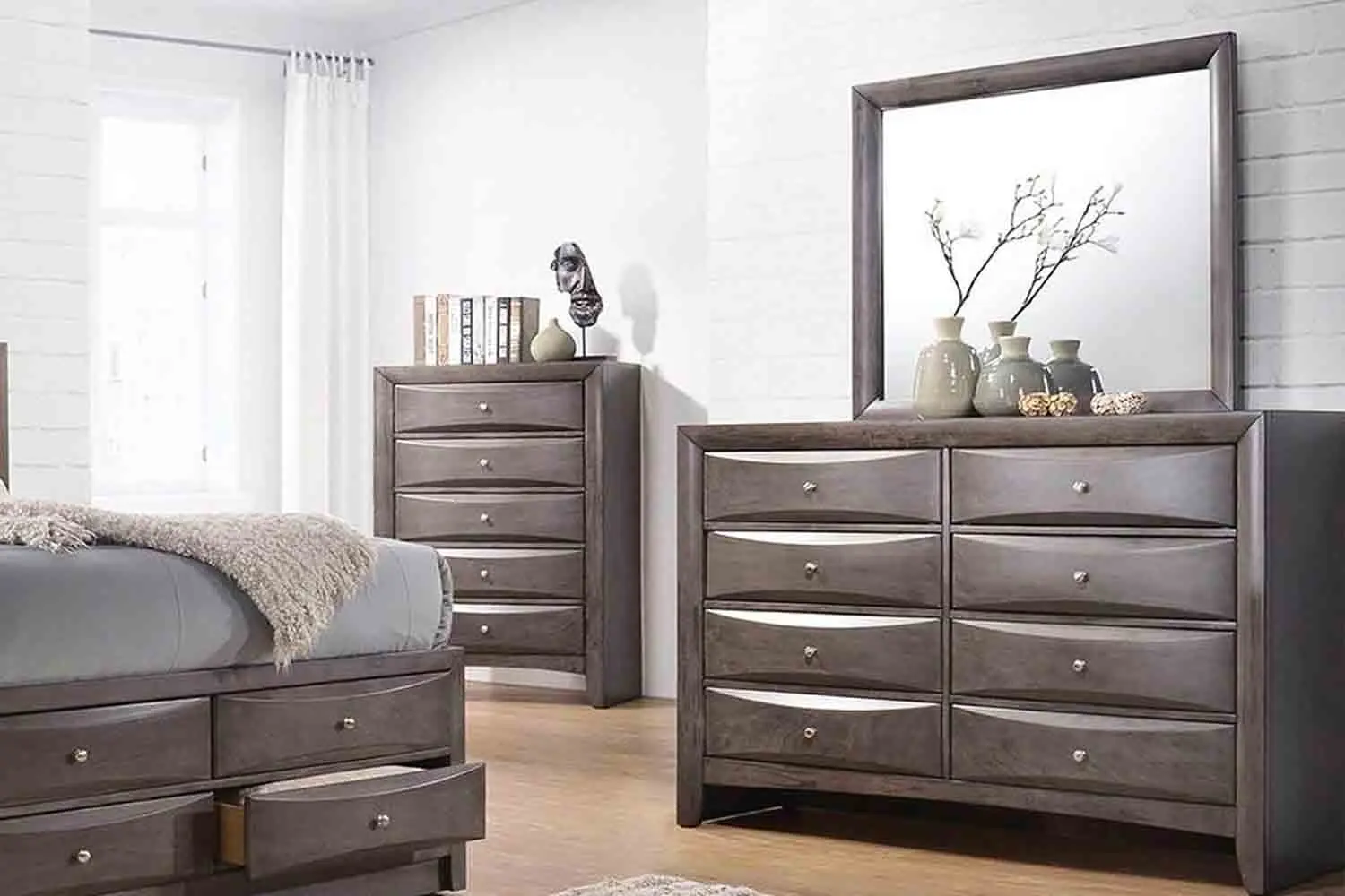 Remi Dresser - Image 4