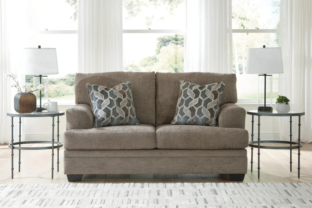 Stonemeade Loveseat