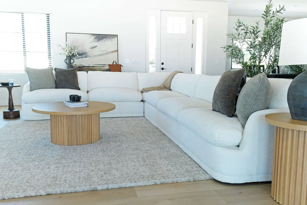 Stratus 6 Piece Sectional - Image 11