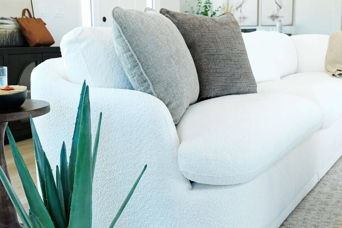 Stratus 6 Piece Sectional - Image 12