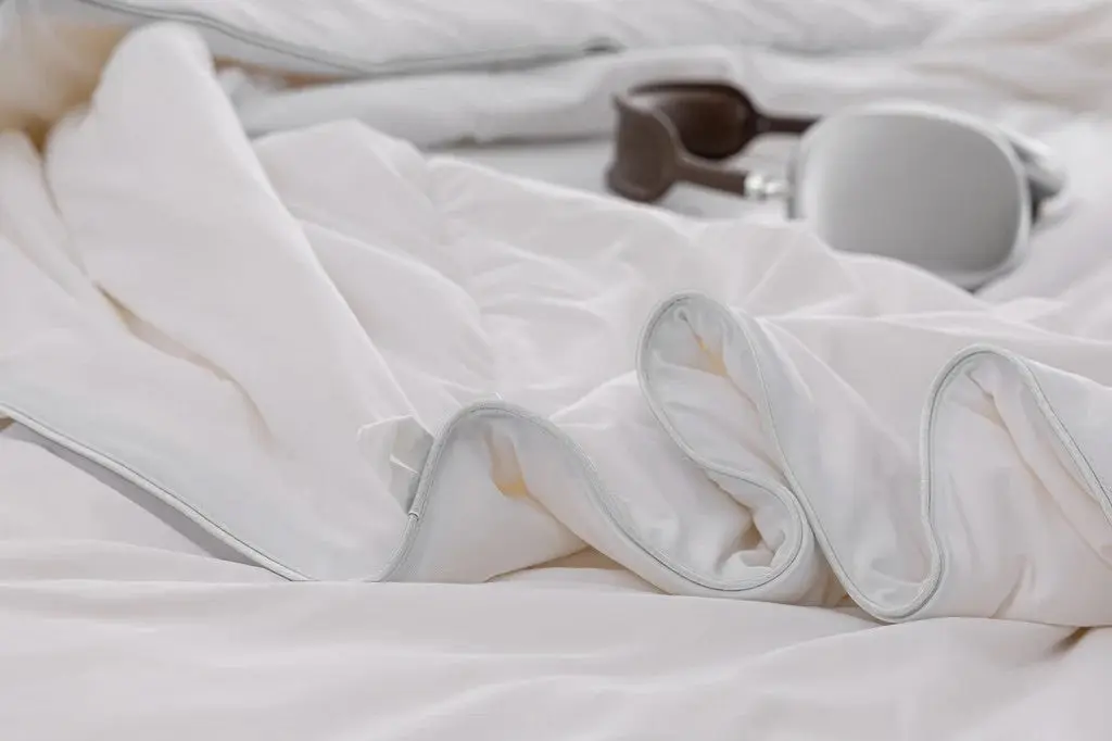 Super Cooling Coverlet - Image 8