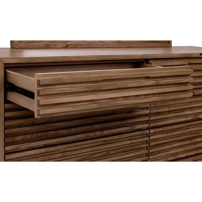 Tanner Dresser - Image 2