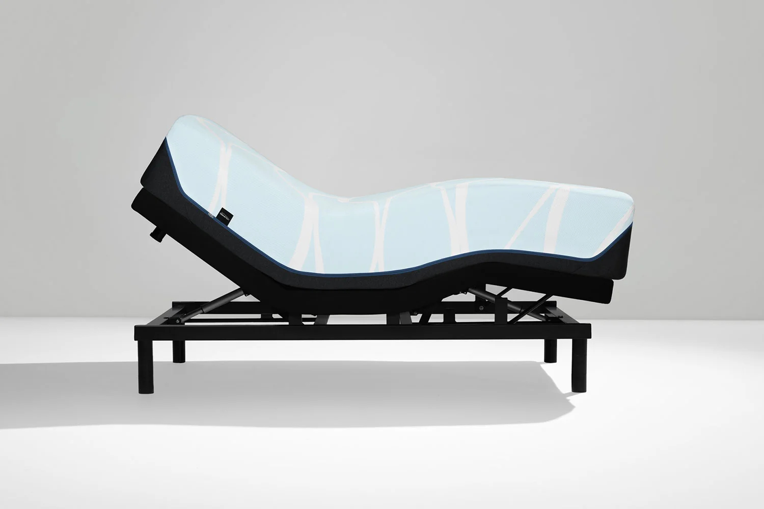 Tempur Pedic Luxe Breeze Mattress - Image 14