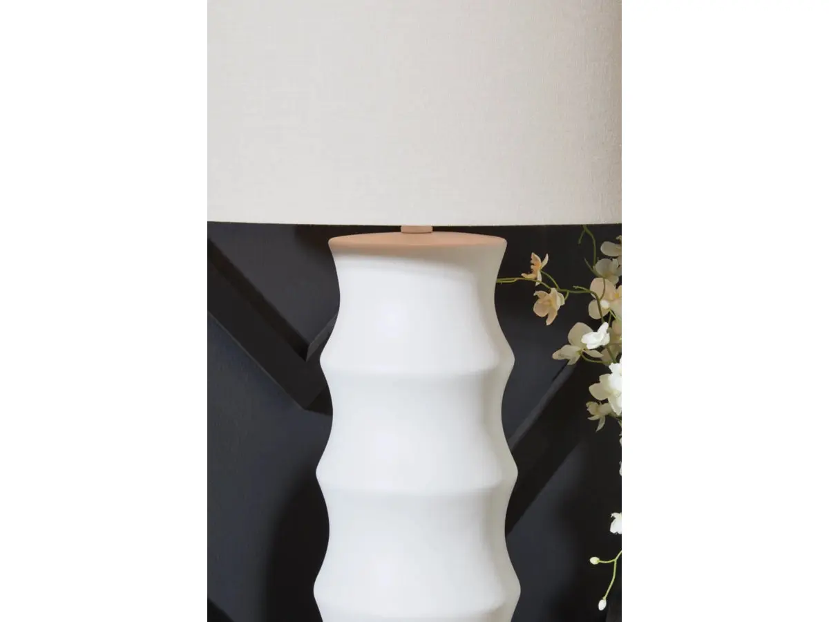 Veraleigh Lamp - Image 5