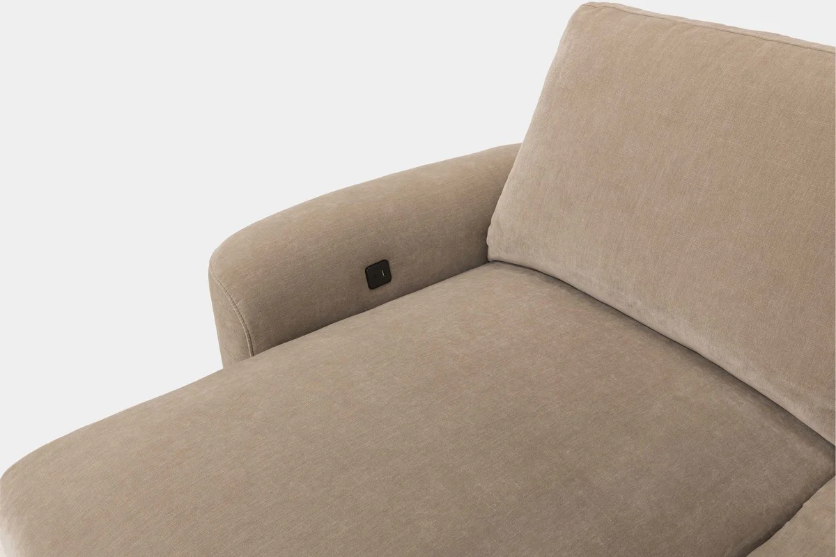 Wynn 7 Piece Power Sliding Sectional With Chaise & Armless Slider - Image 5