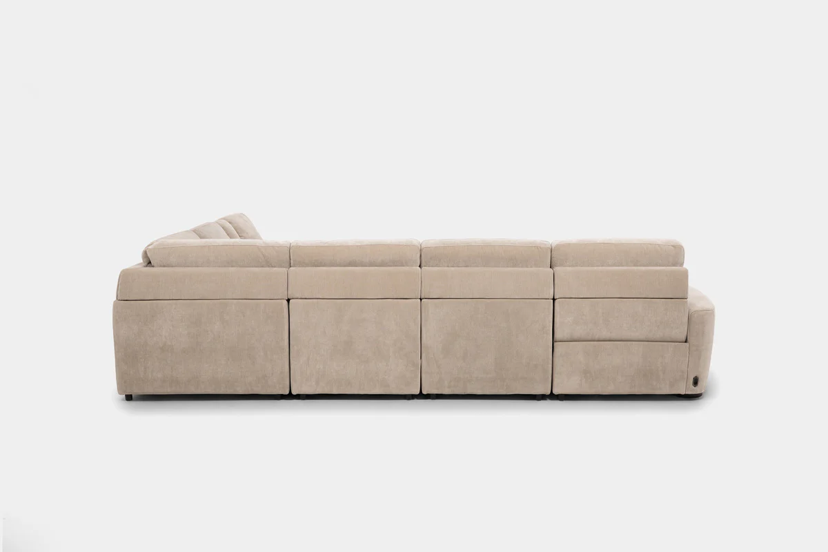 Wynn 7 Piece Sectional - Image 6